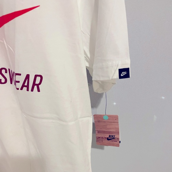 BNWT Nike Mens Sportswear T-Shirt New - Picture 4 of 4